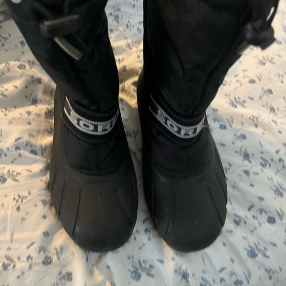 Sorel Black Insulated Snow Boots (Size Men’s 6 or Women’s 8) main image 7